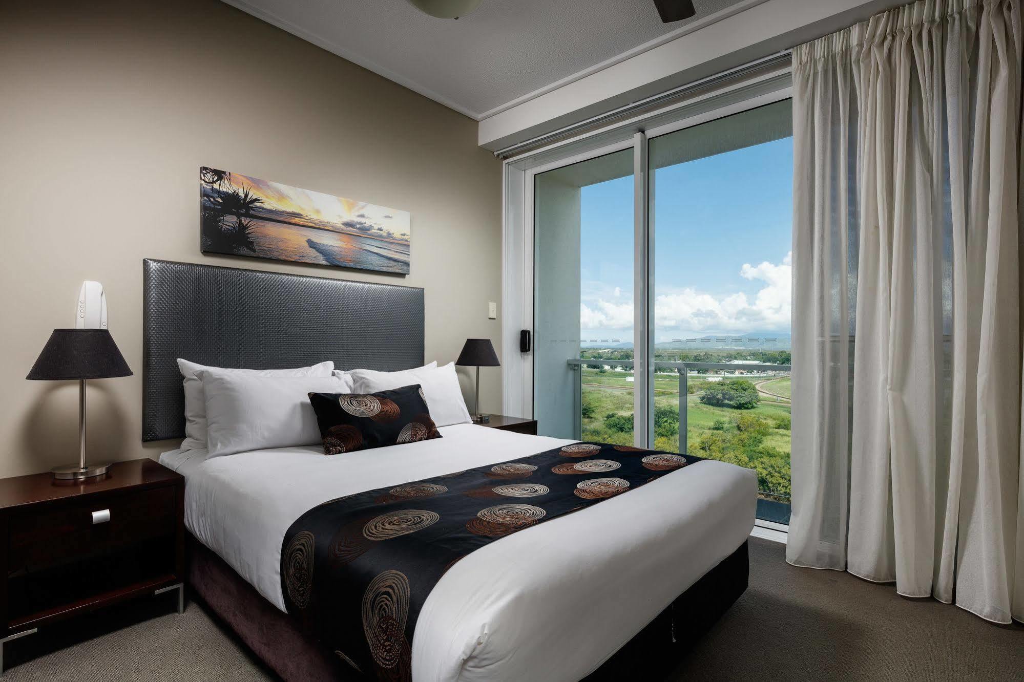 Central Holborn Apartments Townsville Eksteriør billede